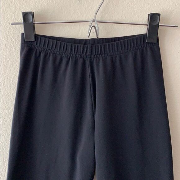 Athleta Basic Black Capri Leggings - Picture 2 of 8